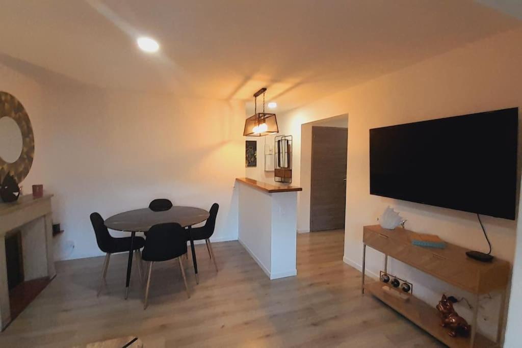 Appartement Lumineux Et Central Propriano  Bagian luar foto