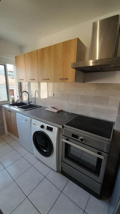 Appartement Lumineux Et Central Propriano  Bagian luar foto